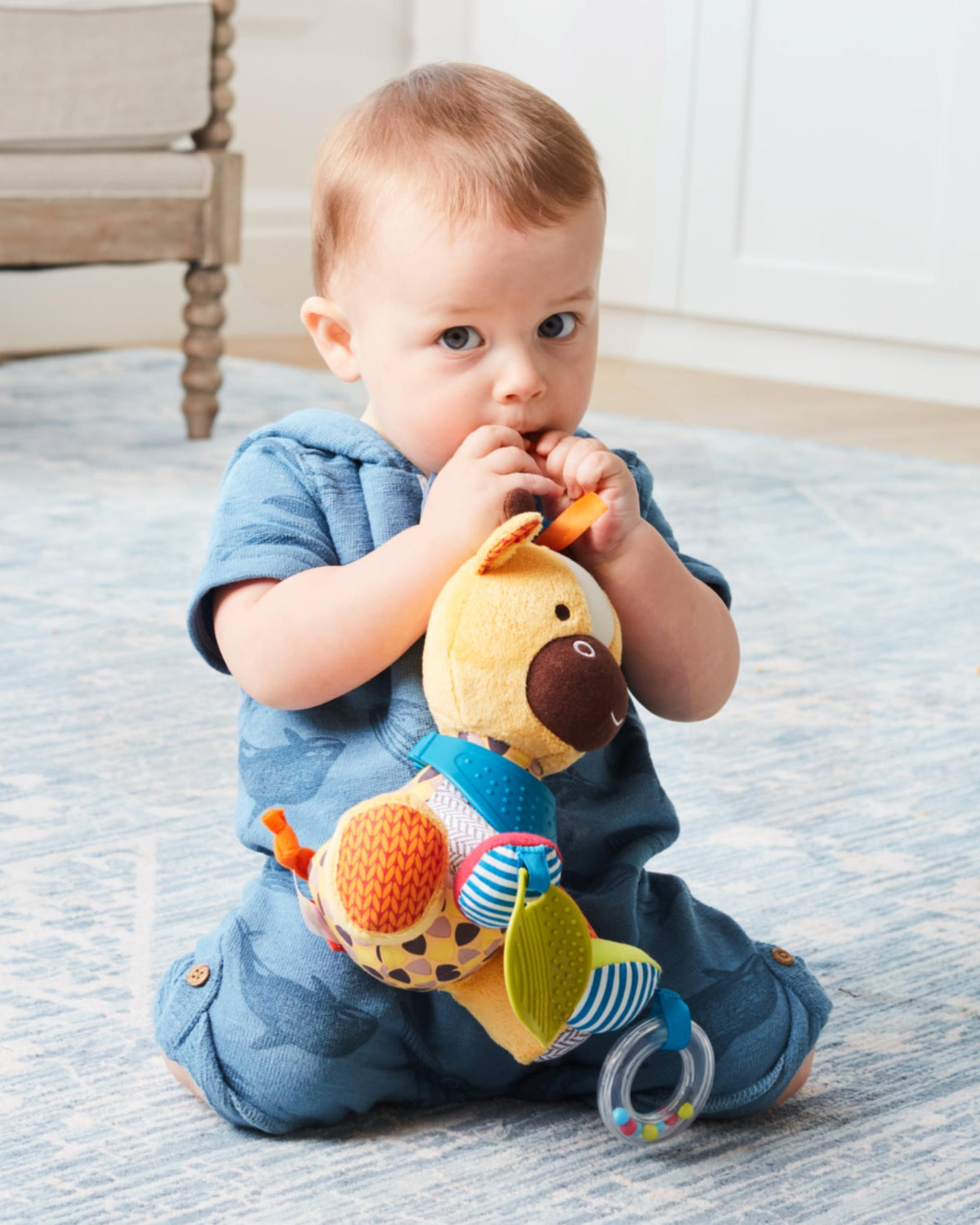 Skip Hop Jucarie de activitati Girafa - Bandana Buddies - gogobaby.ro