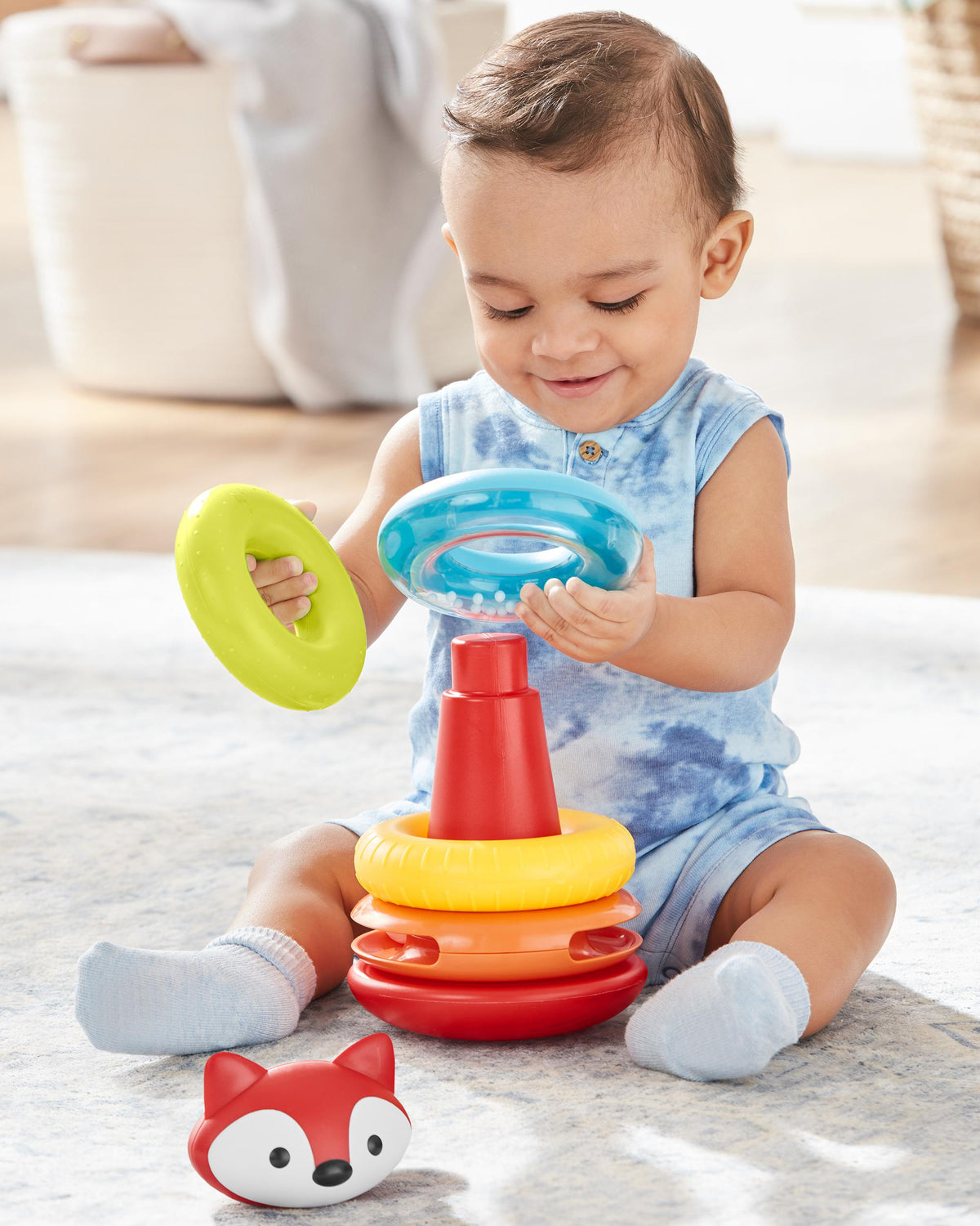 Skip Hop Jucarie Explore & More - Vulpita cu inele colorate - gogobaby.ro