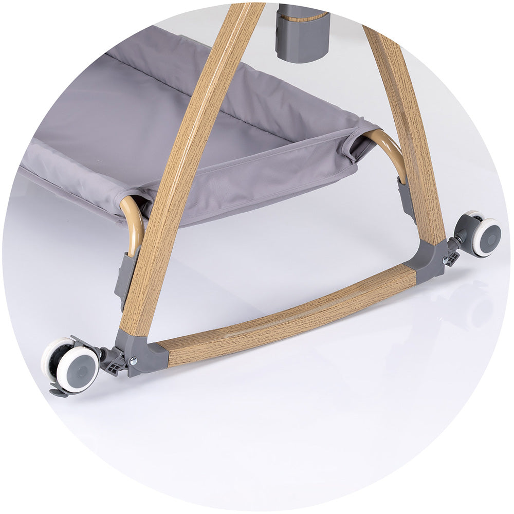 Patut co-sleeper Chipolino Charisma cu laterala culisanta platinum wood