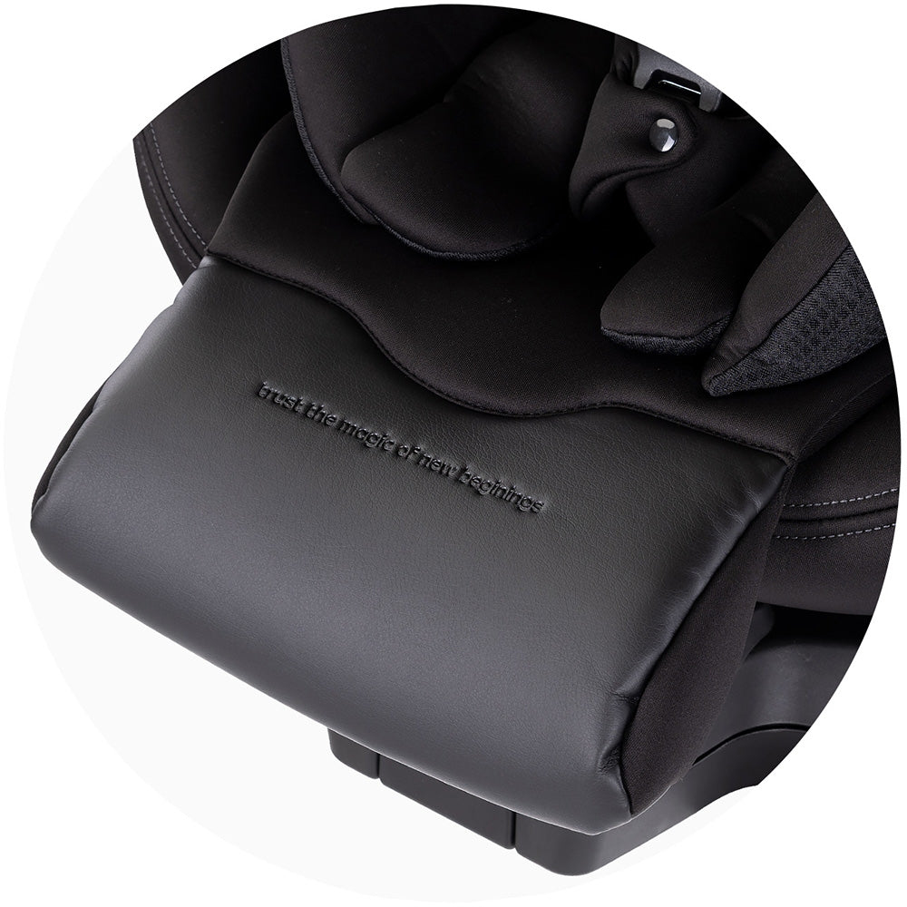 Scaun auto Chipolino Premium I-Size 40-150 cm cu sistem Isofix blackberry