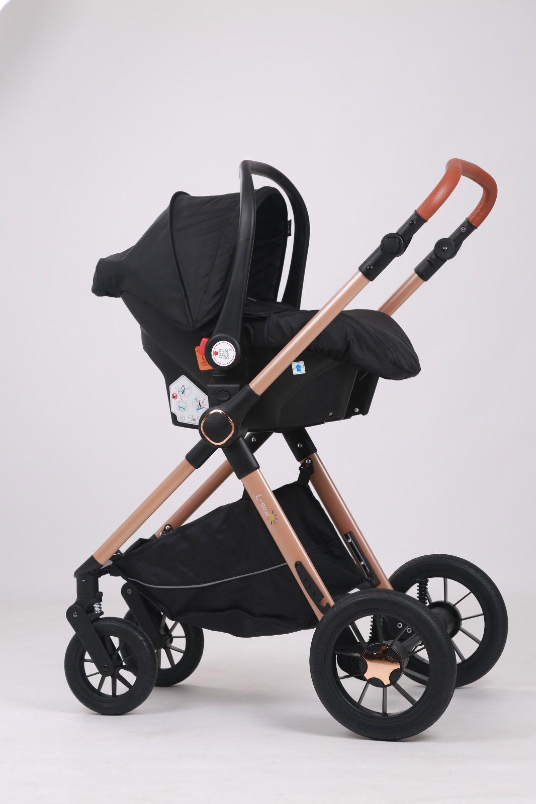 Carucior 3 in 1, L-Sun, Marina, Transformabil, Maner reversibil,  Cadrul aluminiu, Cu landou si salteluta moale, Include saculet de picioare, Geanta pentru parinti, Sustine 22 kg, Negru - gogobaby.ro