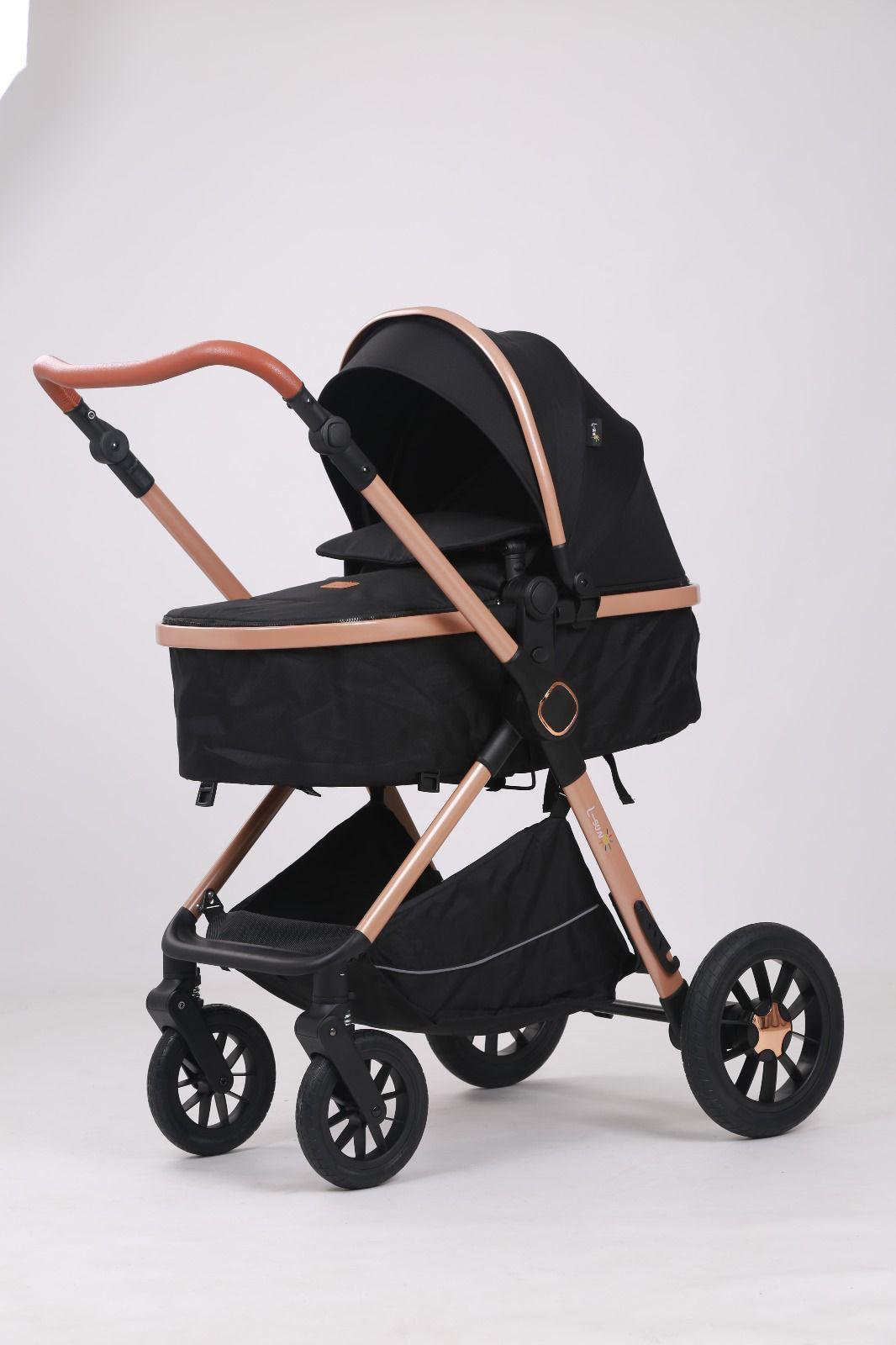 Carucior 3 in 1, L-Sun, Marina, Transformabil, Maner reversibil,  Cadrul aluminiu, Cu landou si salteluta moale, Include saculet de picioare, Geanta pentru parinti, Sustine 22 kg, Negru - gogobaby.ro