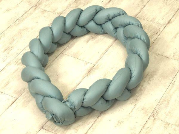 Jolie Protectie impletita pentru patut si Baby Nest Pure Salvia, 240*21 cm - gogobaby.ro
