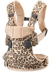 BabyBjorn - Marsupiu anatomic One, cu pozitii multiple de purtare Beige/Leopard Bumbac - Editie Limitata