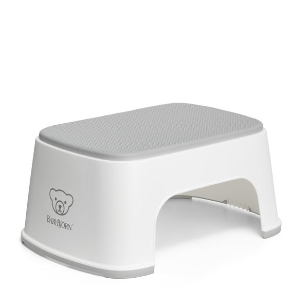 BabyBjorn – Treapta inaltator pentru baie – Step Stool White - gogobaby.ro