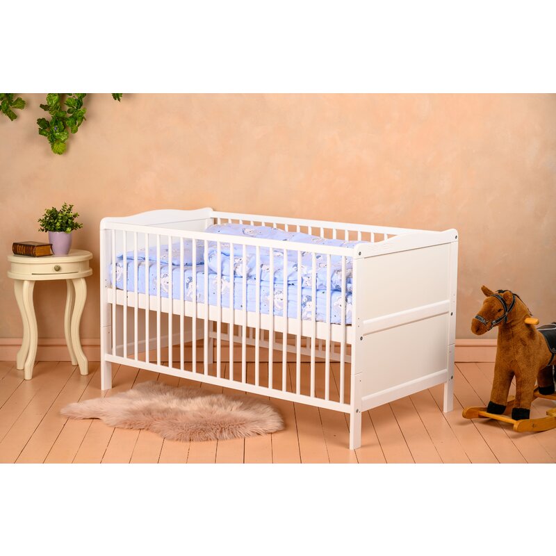 Patut din lemn bebe, Transformabil si pentru junior, 140x70 cm, Din lemn de pin si mdf, Stabil si rezistent, Inaltime saltea reglabila pe 3 nivele, Laterala cu 3 bete detasabile, EN716-1, EN716-2, Alb, Babyneeds, Nadia - gogobaby.ro