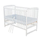 Patut din lemn bebe, 120x60 cm, Din lemn de pin, Stabil si rezistent, Inaltime saltea reglabila pe 3 nivele, Laterala cu 3 bete detasabile, EN716-1, EN716-2, Alb, Babyneeds, Ola