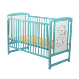Patut din lemn bebe, 120x60 cm, Cu laterala culisanta, Din lemn de pin si mdf, Stabil si rezistent, Inaltime saltea reglabila pe 3 nivele, Laterala cu 3 bete detasabile, EN716-1, EN716-2, Mint, Babyneeds, Timmi