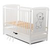 Patut din lemn bebe, 120x60 cm, Cu sertar cu capac, Din lemn de pin si mdf, Stabil si rezistent, Inaltime saltea reglabila pe 3 nivele, Laterala cu 3 bete detasabile, EN716-1, EN716-2, Alb, Babyneeds, Timmi + Saltea 8 cm