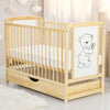 Patut din lemn bebe, 120x60 cm, Cu sertar cu capac, Din lemn de pin si mdf, Stabil si rezistent, Inaltime saltea reglabila pe 3 nivele, Laterala cu 3 bete detasabile, EN716-1, EN716-2, Natur, Babyneeds, Timmi