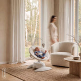 Balansoar, Lionelo, Iris Close&Cosy, 2 in 1, Rotire 360 grade, Electric, Cu 3 moduri de leganare, Cu 5 trepte de viteza, Cu 3 pozitii de inclinare, Pana la 9 kg, Alb