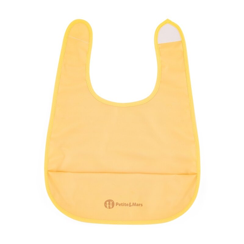 Baveta impermeabila cu buzunar, Petite&Mars, Nate, Fara PVC si ftalati, 37 × 27 cm, 6 luni+, Prindere velcro, Ocru