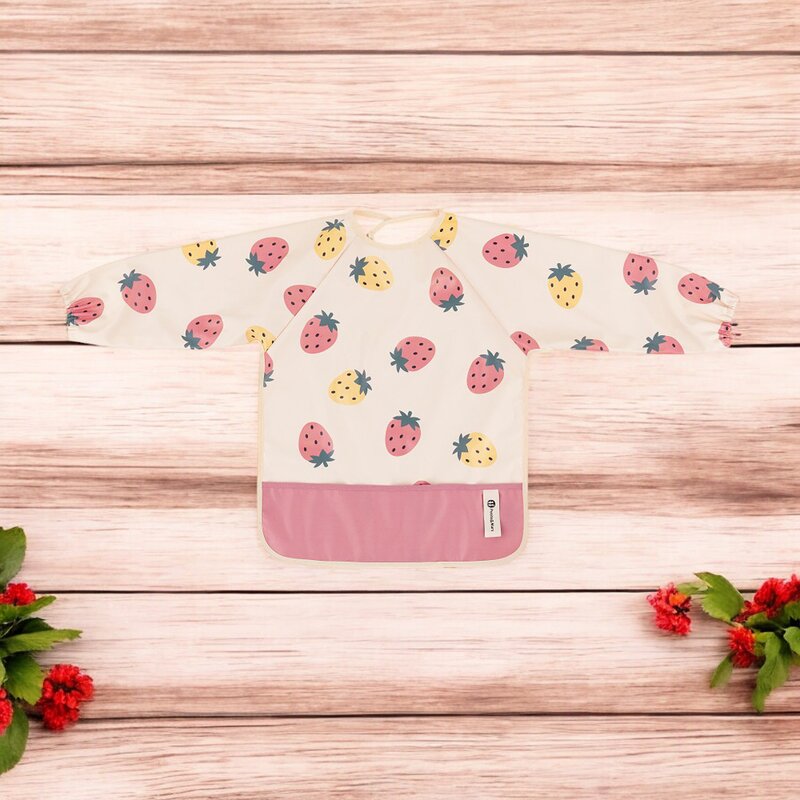 Baveta impermeabila, Petite&Mars, Cu maneci lungi, Usor de curatat, inchidere prin velcro, Dimensiune 38x42 cm, 24 luni+, Beige Strawberies - gogobaby.ro