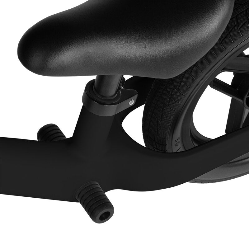 Bicicleta fara pedale, Lionelo, Toni, Cu ghidon si sa reglabile, Ultra usoara, 2.8 Kg, 18 luni+, Sustine 30 kg, Conform cu standardul EN71-1/2/3, Certificata TUV SUD, Portocaliu - gogobaby.ro