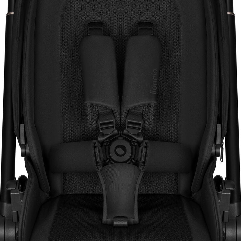 Carucior 2 in 1, Lionelo, Freya, Landou si salteluta ventilate, Pliabil, Reglare spatar-3 pozitii, Suport de picioare-4 pozitii, Maner reglabil-3 pozitii, Adaptori inclusi compatibili cu Cybex, Maxi-Cosi, Kiddy, Avionaut, Sustine 22 kg, 0luni+, Negru