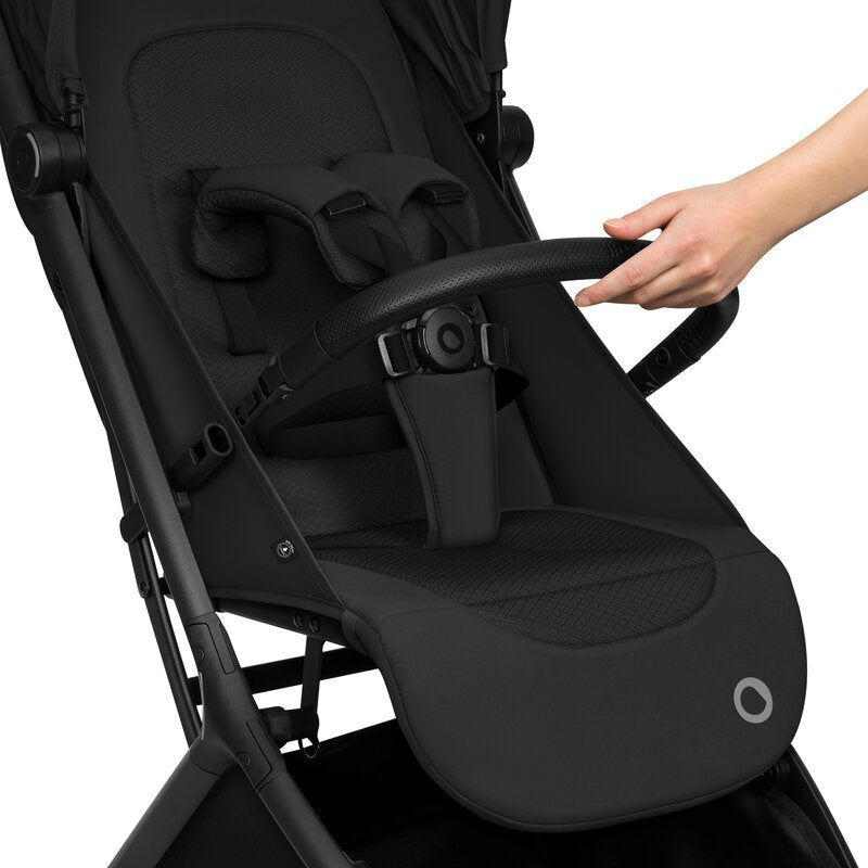 Carucior 2 in 1, Lionelo, Sia Flex, 7.6 kg, Include landou pliabil pe cadru, Ultracompact, Pliere rapida cu o mana, Copertina UPF50+, Cu accesorii incluse, 0-48 luni, Sustine 22 kg, Negru