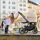 Carucior 2 in 1, Petite&Mars, Scout, Cu landou pliabil, Reversibil, Spatar si suport de picioare reglabile in 3 pozitii, Maner ajustabil, Cu accesorii, Pana la 22 kg, 0 luni+, Gri