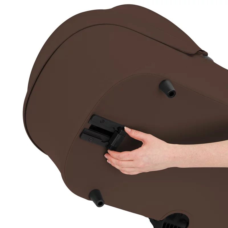 Carucior 3 in 1, Lionelo, Carmine, Cu scoica ADAC, Landou anti-reflux, Salteluta ventilata, Reglare spatar in 3 pozitii, Suport de picioare in 3 pozitii, Maner reglabil in 5 pozitii, Sustine 22 kg, Cu accesorii, 0 luni+, Ciocolatiu