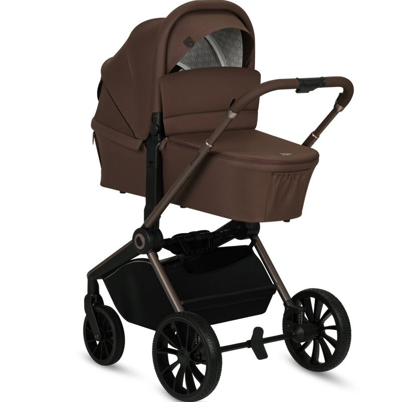 Carucior 3 in 1, Lionelo, Mika Plus, Cadru din aluminiu, Cu landou intarit si salteluta moale, Cu scoica auto testata ADAC, Reversibil, Cu sistem de ventilatie 3D, Cu accesorii, Pana la 22 kg, EN1888-1 EN1888-2 EN1466 ECE R129, Mocha Mousse