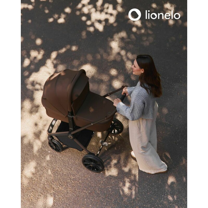 Carucior 3 in 1, Lionelo, Mika Plus, Cadru din aluminiu, Cu landou intarit si salteluta moale, Cu scoica auto testata ADAC, Reversibil, Cu sistem de ventilatie 3D, Cu accesorii, Pana la 22 kg, EN1888-1 EN1888-2 EN1466 ECE R129, Mocha Mousse