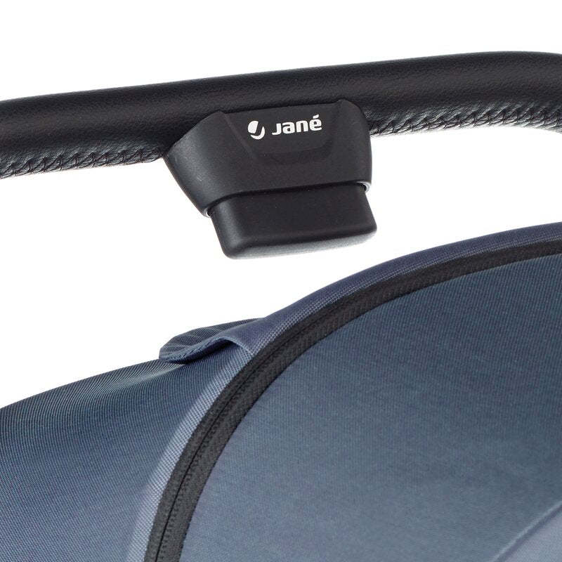 Carucior sport, Jane, Clap, Sistem compact de pliere care permite transportul caruciorului la bordul aeronavei, Cadru din aluminium, De la nastere pana la 26Kg, Conform cu standardul european EN 1888-2:2018+A1:2023, Seal
