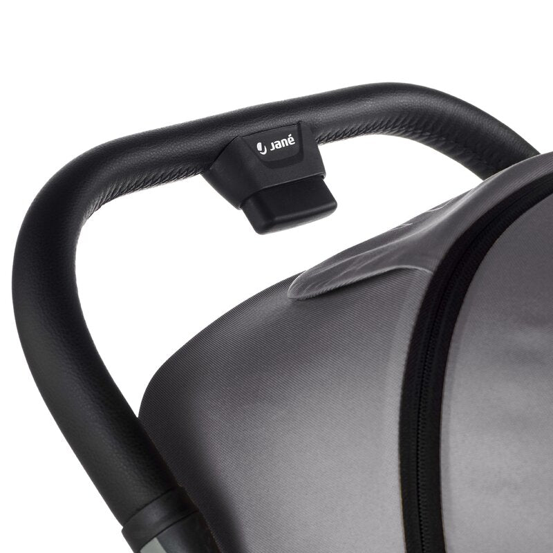 Carucior sport, Jane, Clap, Sistem compact de pliere care permite transportul caruciorului la bordul aeronavei, Cadru din aluminium, De la nastere pana la 26Kg, Conform cu standardul european EN 1888-2:2018+A1:2023, Coal - gogobaby.ro