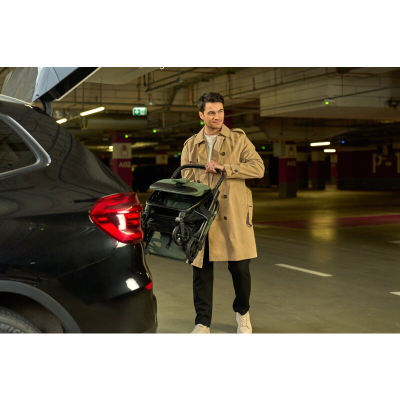 Carucior sport, Lionelo, Bess, Greutate redusa - 7.5 kg, Sustine 22 kg, 6 luni+, Capotina impermeabila, Protectie SPF 50+, Include suport sticla, Pliere cu o singura mana, Compact, Maner pentru transport, Conform cu EN1888-1 si EN1888-2, Gri - gogobaby.ro