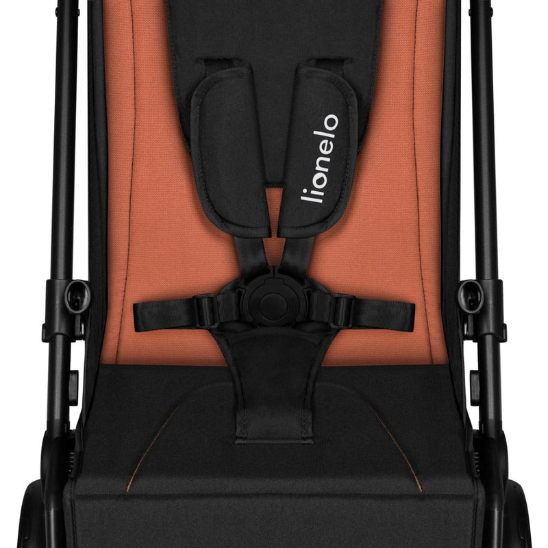 Carucior sport, Lionelo, Cloe, Cu accesorii, Cadru din aluminiu, Pana la 22 kg, Usor, Pliere compacta pentru avion, cu o singura mana, Ideal pentru toate tipurile de suprafete, 6 luni+, Maro