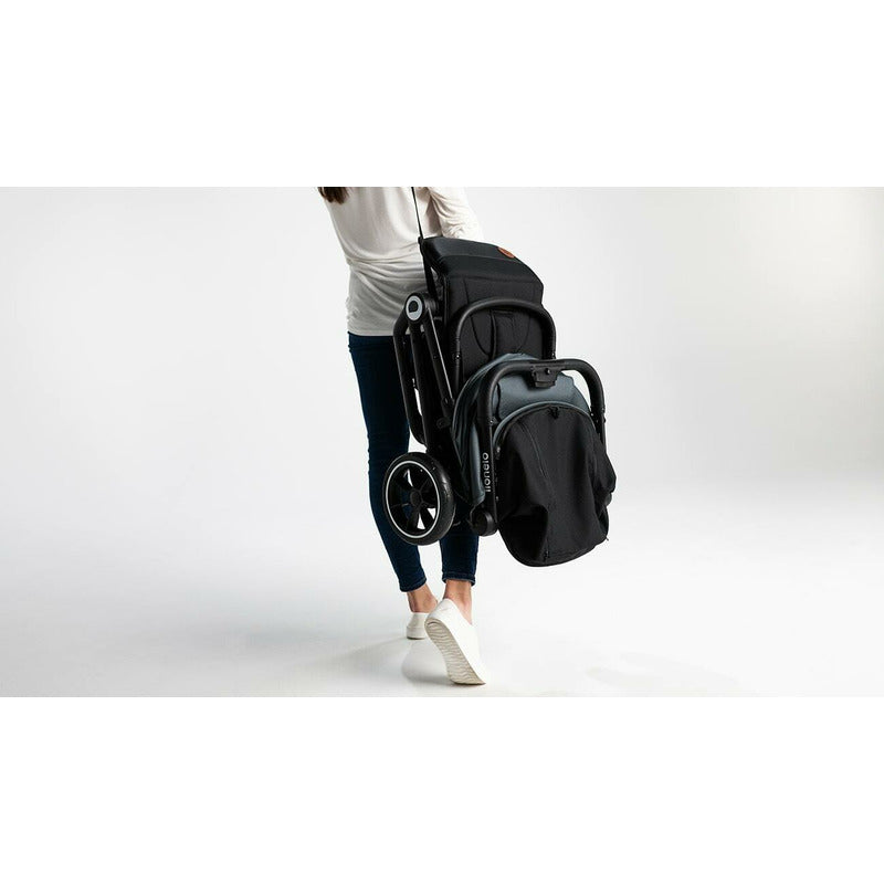 Carucior sport, Lionelo, Cloe, Cu accesorii, Cadru din aluminiu, Pana la 22 kg, Usor, Pliere compacta pentru avion, cu o singura mana, Ideal pentru toate tipurile de suprafete, 6 luni+, Verde Smarald - gogobaby.ro