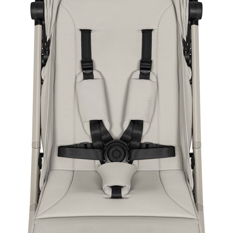 Carucior sport, Lionelo, Cloe Plus, Cu accesorii, Cadru din aluminiu, Pana la 22 kg, Usor, Pliere compacta pentru avion, cu o singura mana, Ideal pentru toate tipurile de suprafete, 6 luni+, Bej