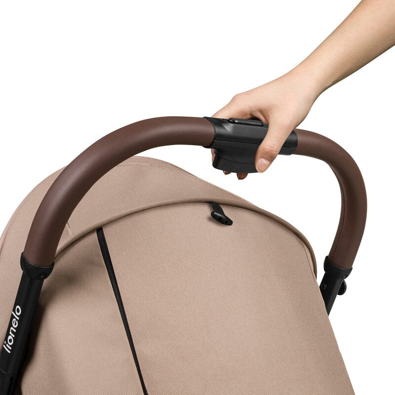 Carucior sport, Lionelo, Ingrid, Capotina impermeabila cu filtru UPF50+, Pana la 22 Kg, Spatar reglabil in 3 pozitii, Include suport pahar si plasa de tantari, Sistem pentru pliere automata, 6 luni+, Bej - gogobaby.ro