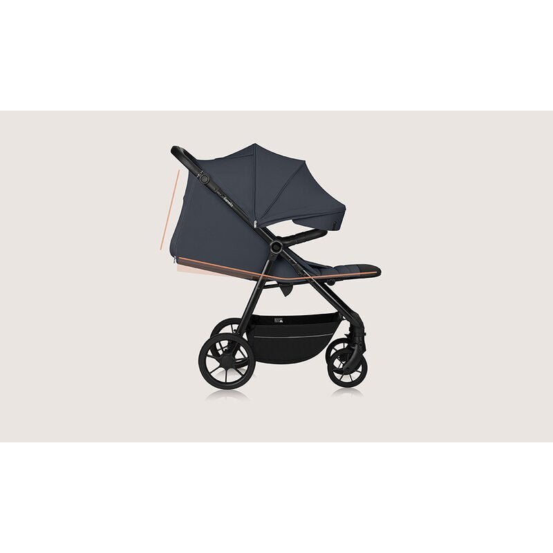 Carucior sport, Lionelo, Iva, Sustine 22 kg, 6 luni+, Capotina mare, Impermeabila, Protectie SPF 50+, 3 pozitii inclinare spatar, 8 pozitii inclinare suport picioare, 5 pozitii reglare maner, Include plasa de tantari si suport pentru biberon, Gri