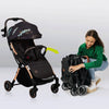 Carucior sport, Lionelo, Julie One, Editie limitata Golden Moments, De la nastere, Greutate redusa, Cu accesorii, Cadru din aluminiu, 0-22 kg, Pliere compacta pentru avion, Conform cu standardele europene de securitate EN1888-1 si EN1888-2, Negru - gogobaby.ro