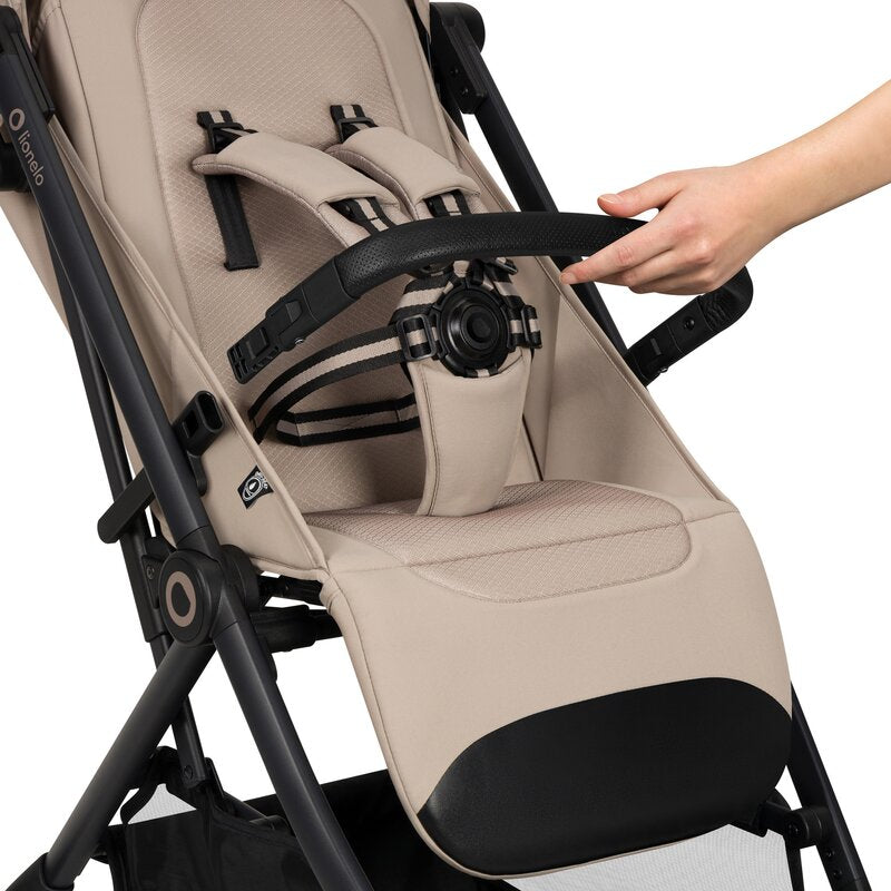 Carucior sport, Lionelo, Tansi, Pliere automata, Ultracompact, Manevrare cu o mana, Roti cu tehnologie GravelTech, Spatar si suport picioare reglabile, 6-48 luni, Sustine 22 kg, Bej