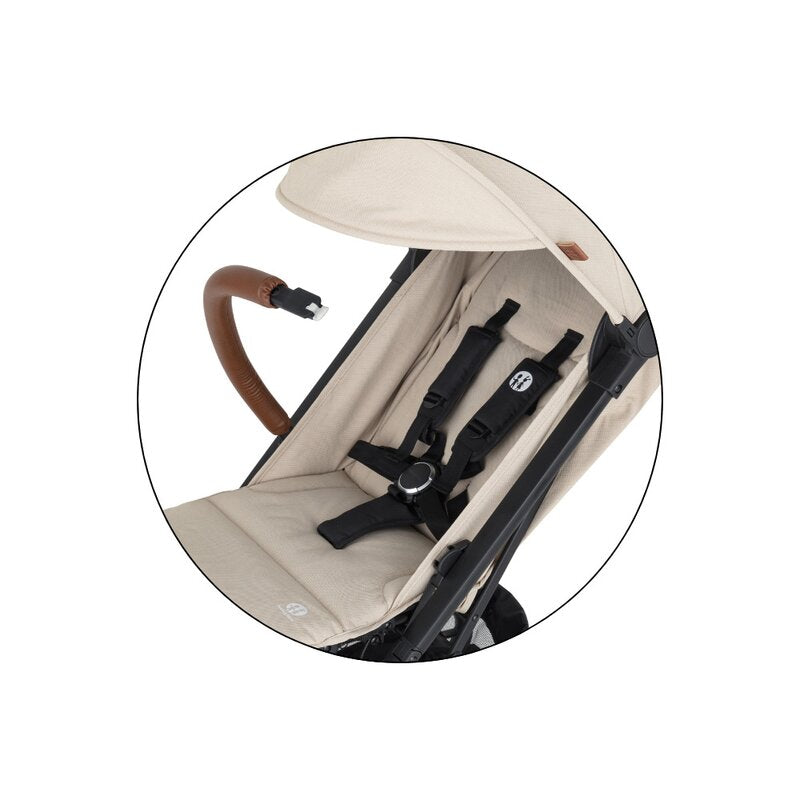 Carucior sport, Petite&Mars, Fly, Pliere compacta, Spatar reglabil pana la pozitie de somn, Suport picioare reglabil, Copertina extensibila cu protectie UPF40+, Suport pahar inclus, Pana la 22 kg, 0 luni+, Bej