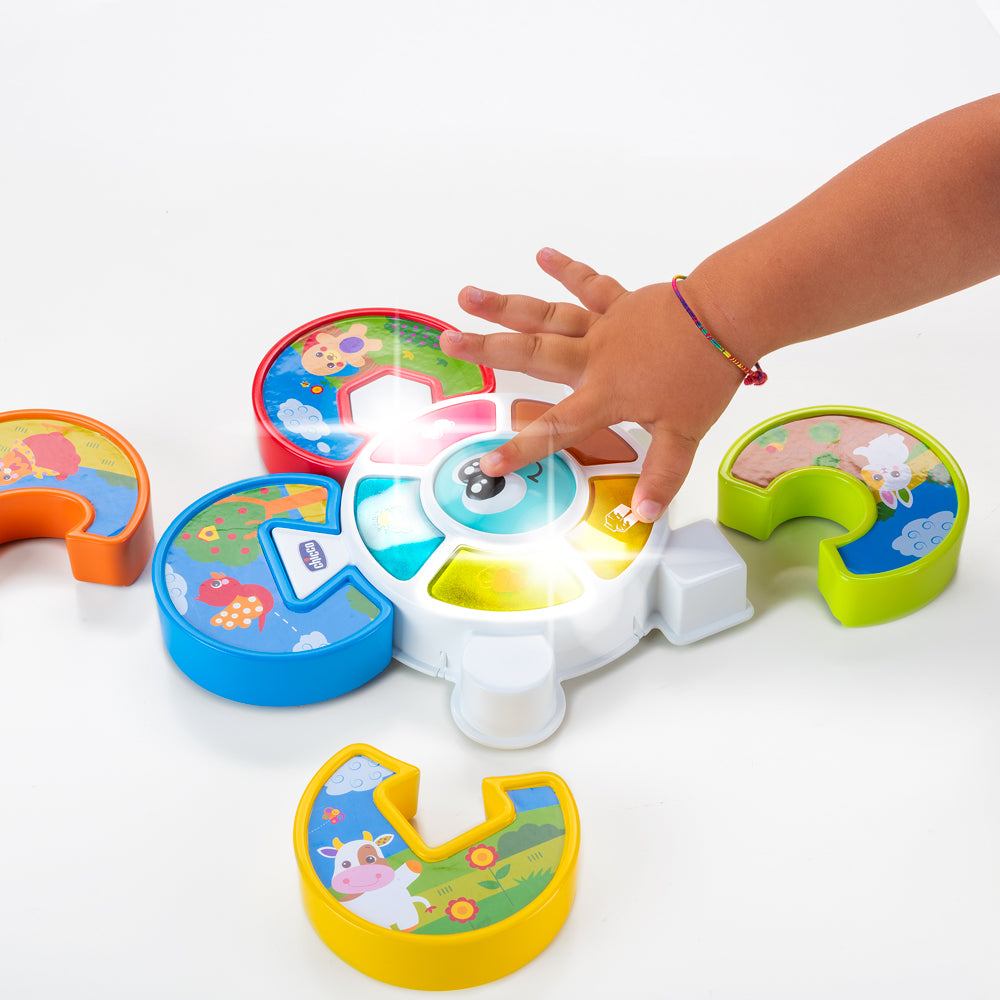 Centru muzical de activitati Chicco ghiceste animalutul, 12-36luni - gogobaby.ro