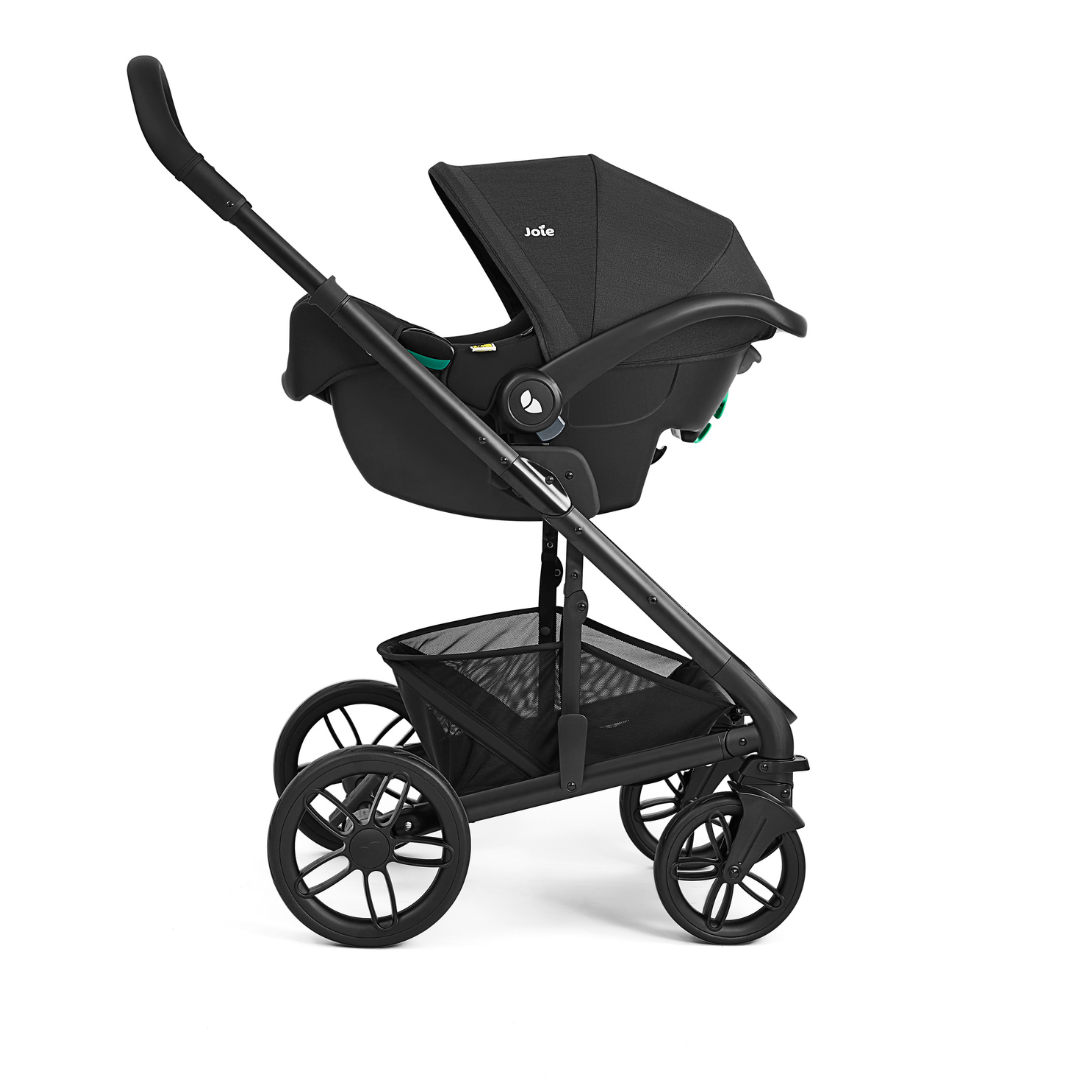 Joie - Carucior pentru copii multifunctional 3 in 1 Chrome 2 Raven  (Carucior Chrome 2 Raven + Landou Chrome Raven+ scoica i-Snug Raven)