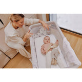 Patut co-sleeper, Lionelo, Aurora, 3 in 1, Cu leganare si setare unghiulara, Saltea cu densitate T25 si geanta transport, Reglabil in 5 pozitii pe inaltime, Pana la 9 kg, 0 luni+, 85x60x66 cm, EN 1130:2019+AC:2020, EN 16890:2, Verde