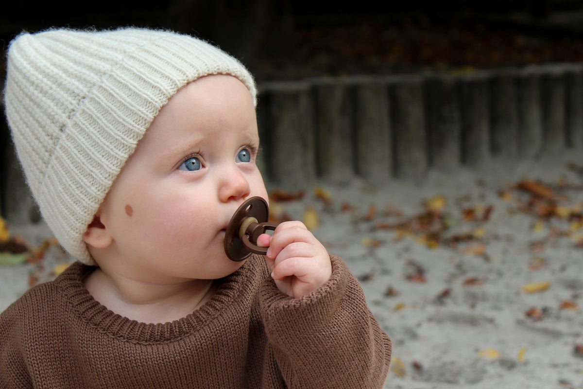 BIBS - Suzeta Colour Latex, tetina rotunda, 0 luni +-White