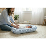 Cosulet bebelus, MimiNu, Pentru dormit, Baby Nest 55 x 75 cm, Cu Volanase, Husa 100% bumbac, Din bumbac certificat Oeko Tex Standard 100, Colectia Royal, Blue