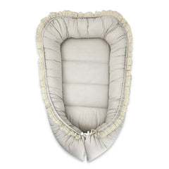 Cosulet bebelus, MimiNu, Premium, Pentru dormit, Baby Nest 55 x 75 cm, Cu Volanase si dantela, Husa 100% bumbac, Din bumbac certificat Oeko Tex Standard 100, Grey