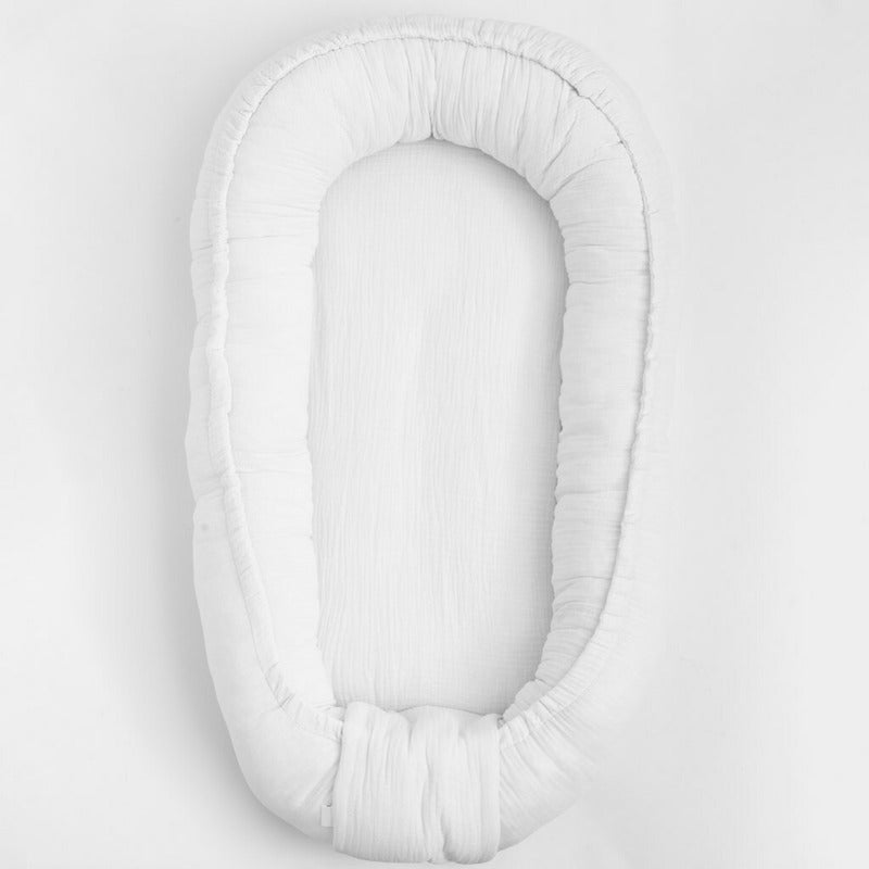 Cosulet bebelus, New Baby, Pentru dormit, Baby Nest 80 x 50 cm, Din muselina, Din materiale certificate Oeko Tex Standard 100, White - gogobaby.ro