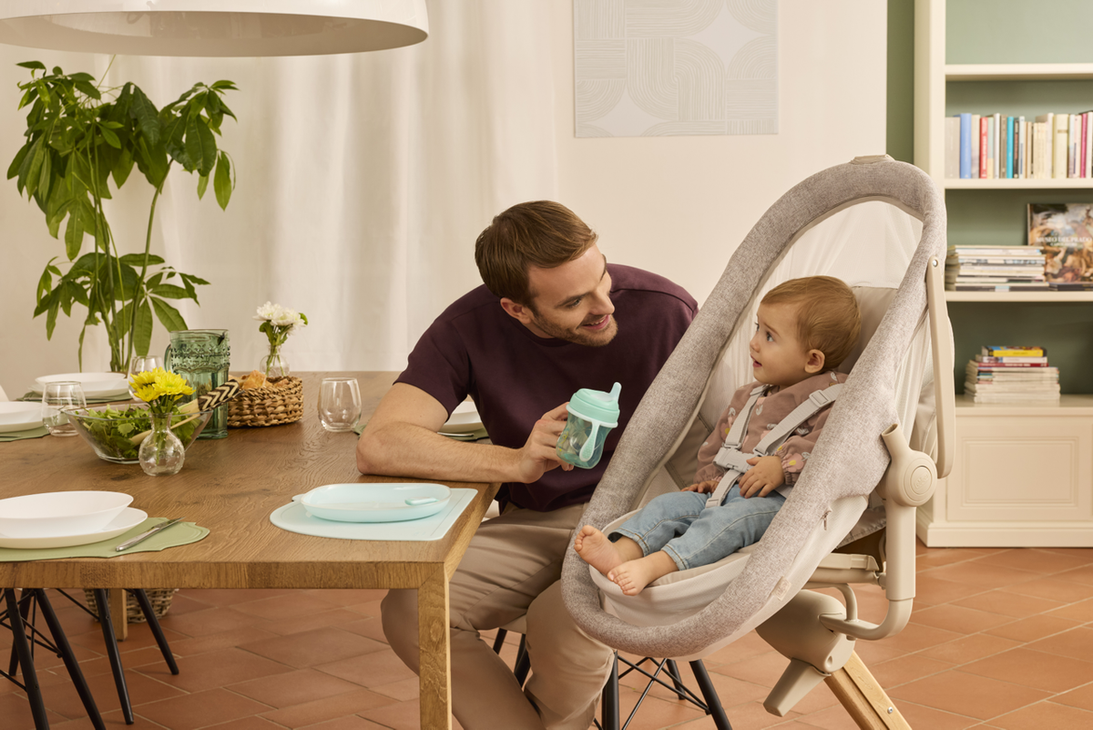 Cosulet multifunctional 4 in 1 Chicco Baby Hug Armonia, MotherPearl (Bej), 0 luni+