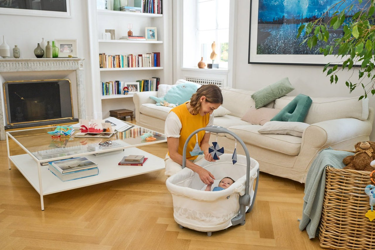 Cosulet multifunctional 5 in 1 Chicco Baby Hug Pro, BeigeLatte (Bej), 0luni+ - gogobaby.ro