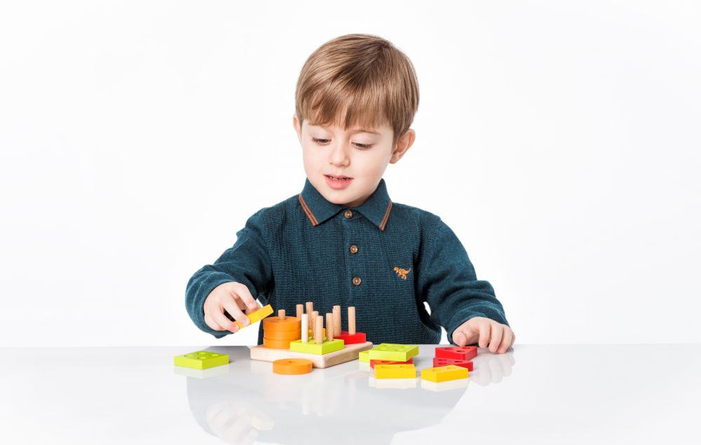Jucarie din lemn, Cubika, Sortator Forme Geometrice 03 - gogobaby.ro