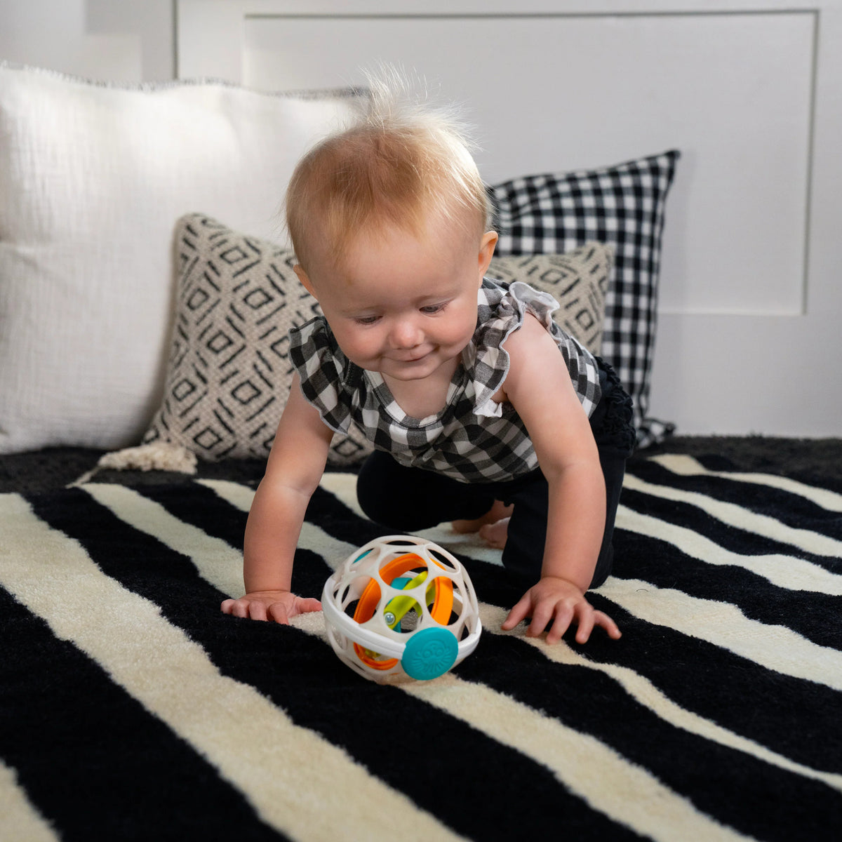 Baby Einstein - Minge zornaitoare Oball Grip & Spin - gogobaby.ro