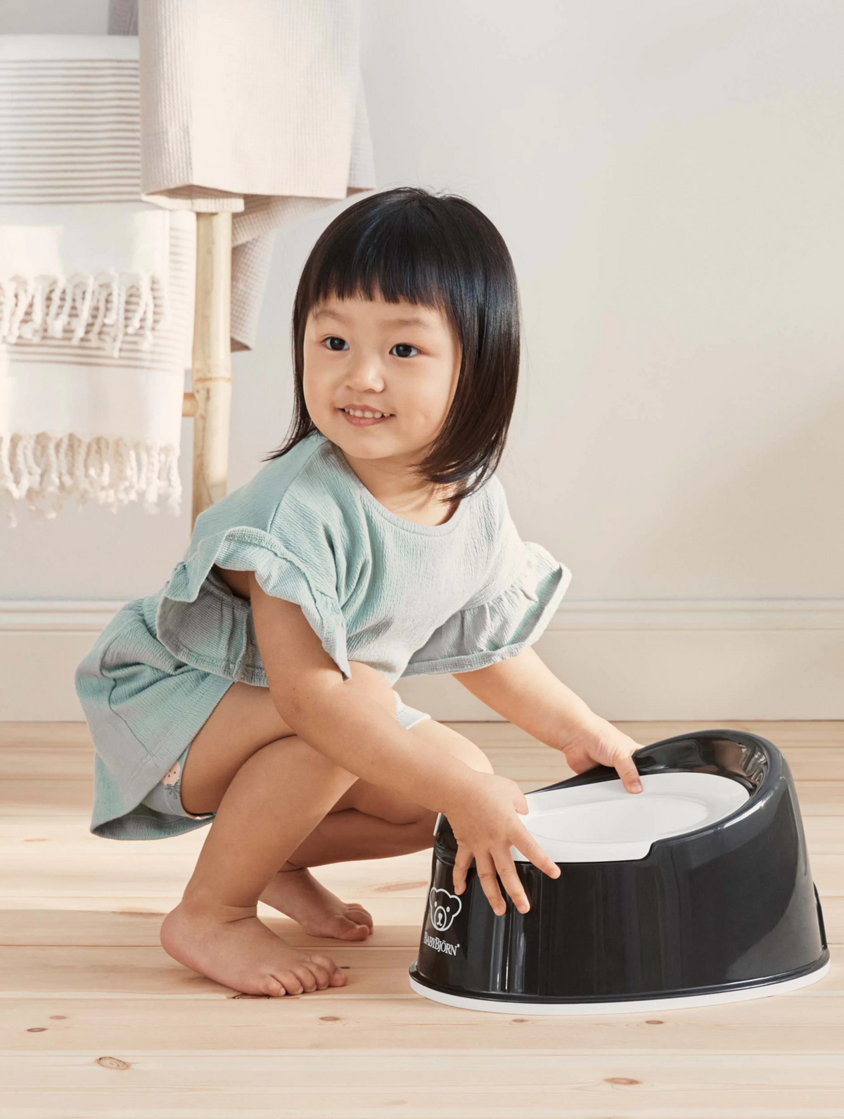 BabyBjorn - Olita Smart Black/White