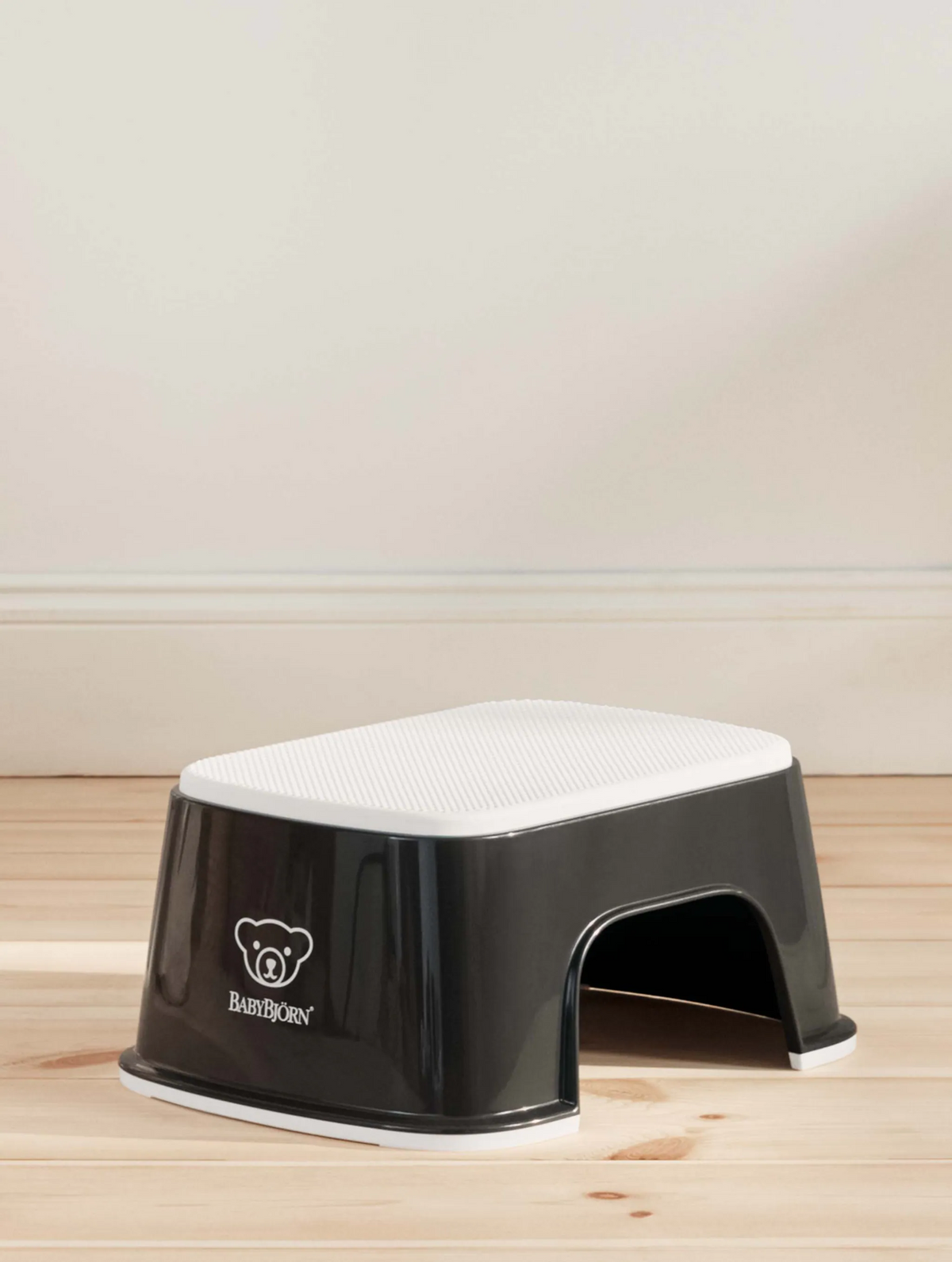 BabyBjorn – Treapta inaltator pentru baie – Step Stool – Black / White