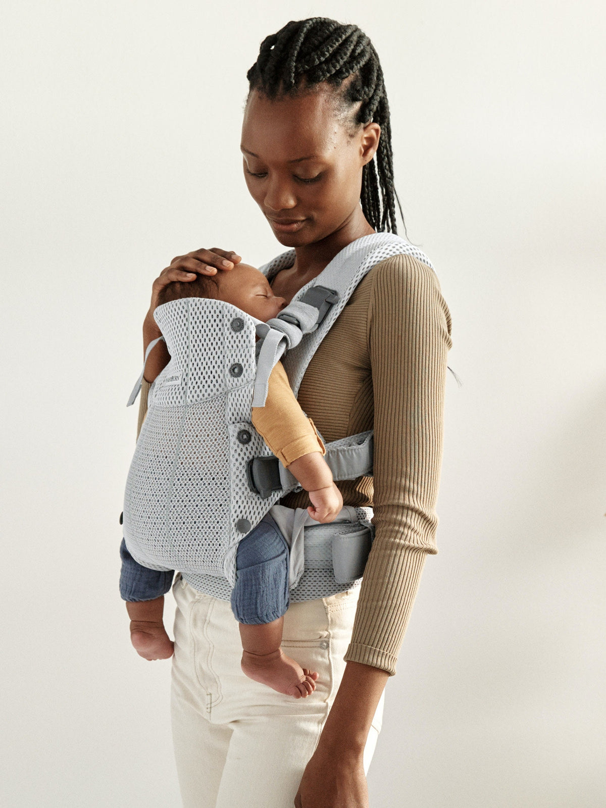 BabyBjorn - Marsupiu anatomic cu multiple pozitii de purtare colectia Harmony, 3D Mesh, Silver - Editie Limitata