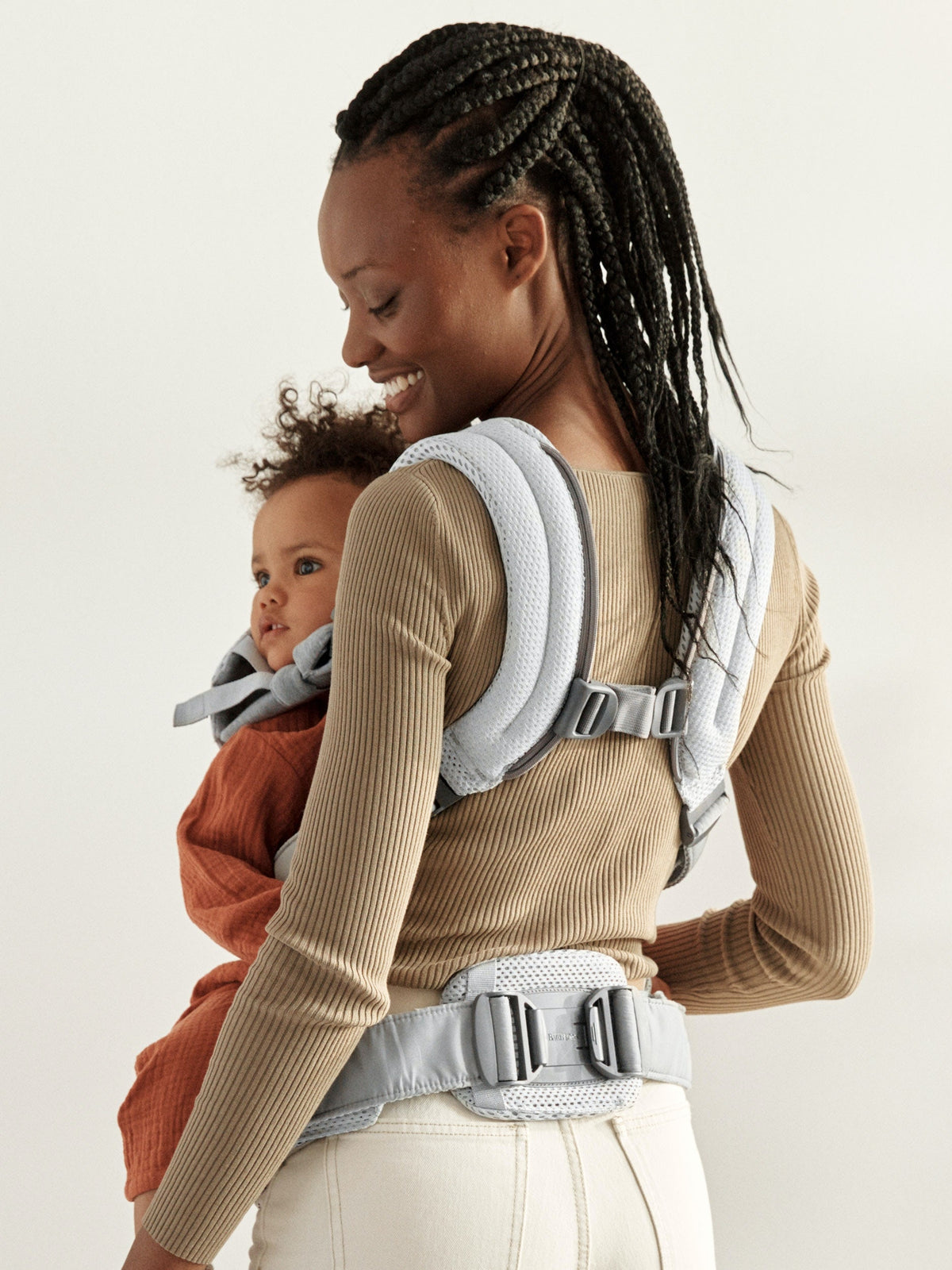 BabyBjorn - Marsupiu anatomic cu multiple pozitii de purtare colectia Harmony, 3D Mesh, Silver - Editie Limitata